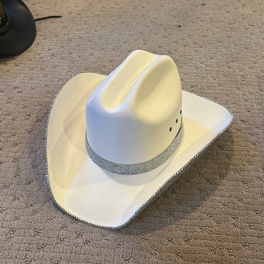 Rhinestone Cowgirl White Cowboy Hat with Silver rhinestone Trim!